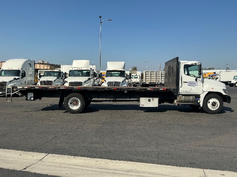 Flatbed Truck-Light and Medium Duty Trucks-Hino-2019-268-Fontana-CA-111,002\n\t\tmiles-$ 57,000 - Image 15