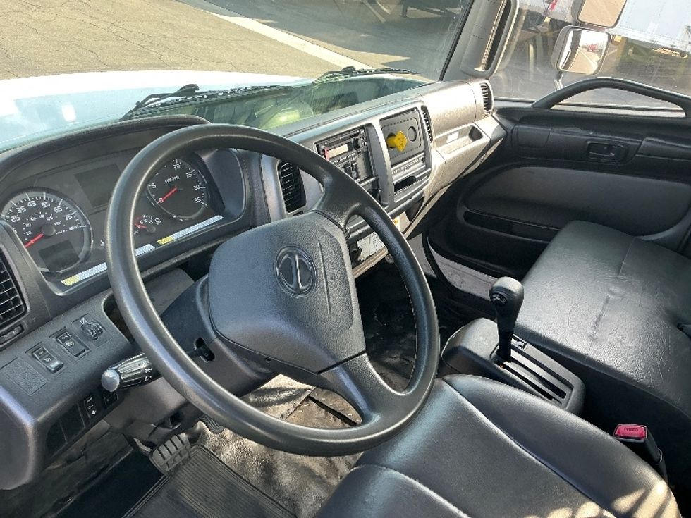 Flatbed Truck-Light and Medium Duty Trucks-Hino-2019-268-Fontana-CA-111,002\n\t\tmiles-$ 57,000 - Image 17