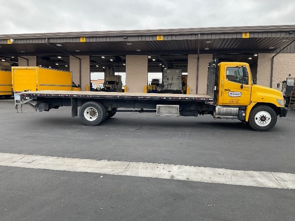 Flatbed Truck-Light and Medium Duty Trucks-Hino-2019-268-Fontana-CA-120,989\n\t\tmiles-$ 59,750 - Image 13