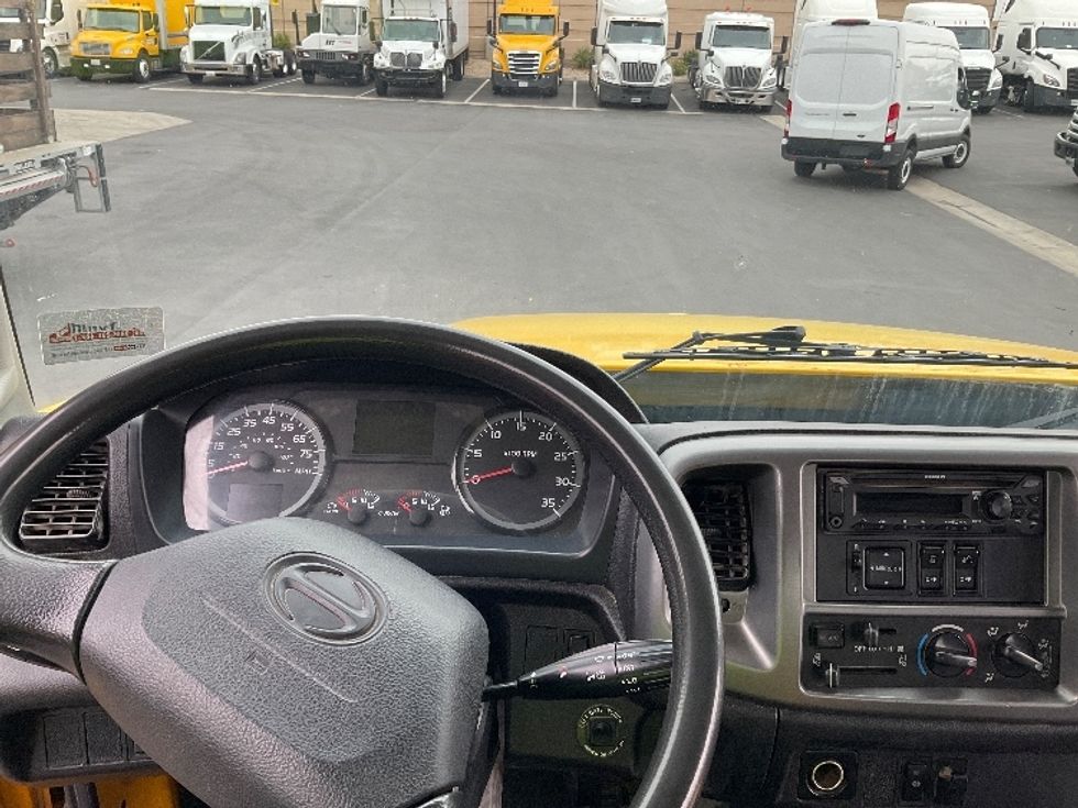 Flatbed Truck-Light and Medium Duty Trucks-Hino-2019-268-Fontana-CA-120,989\n\t\tmiles-$ 59,750 - Image 16