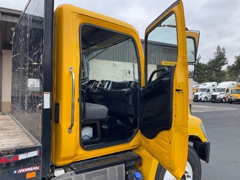 Flatbed Truck-Light and Medium Duty Trucks-Hino-2019-268-Fontana-CA-120,989\n\t\tmiles-$ 59,750 - Image 18