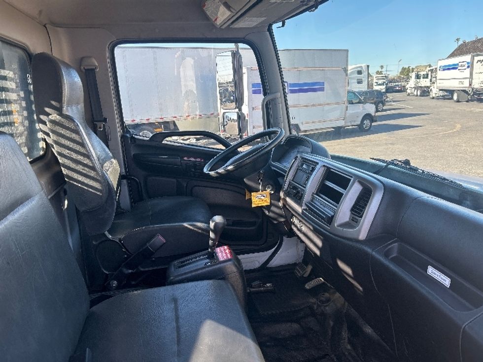 Flatbed Truck-Light and Medium Duty Trucks-Hino-2019-268-Fontana-CA-33,807\n\t\tmiles-$ 56,250 - Image 22