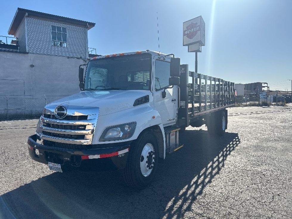 Flatbed Truck-Light and Medium Duty Trucks-Hino-2019-268-Fontana-CA-33,807\n\t\tmiles-$ 56,250 - Image 3