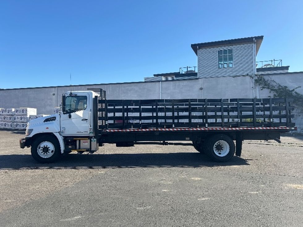 Flatbed Truck-Light and Medium Duty Trucks-Hino-2019-268-Fontana-CA-33,807\n\t\tmiles-$ 56,250 - Image 4