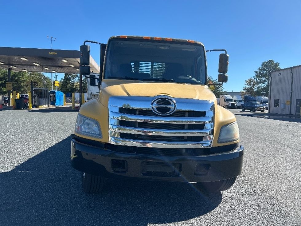 Flatbed Truck-Light and Medium Duty Trucks-Hino-2019-268-Harrisburg-PA-147,781\n\t\tmiles-$ 49,500 - Image 2