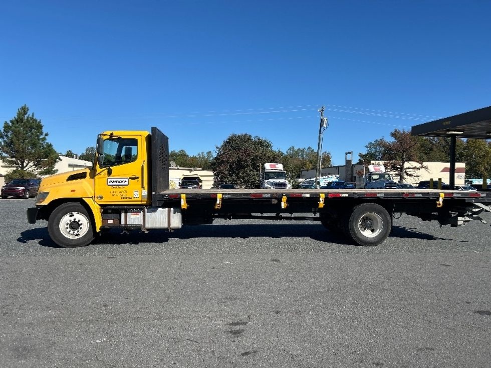 Flatbed Truck-Light and Medium Duty Trucks-Hino-2019-268-Harrisburg-PA-147,781\n\t\tmiles-$ 49,500 - Image 4
