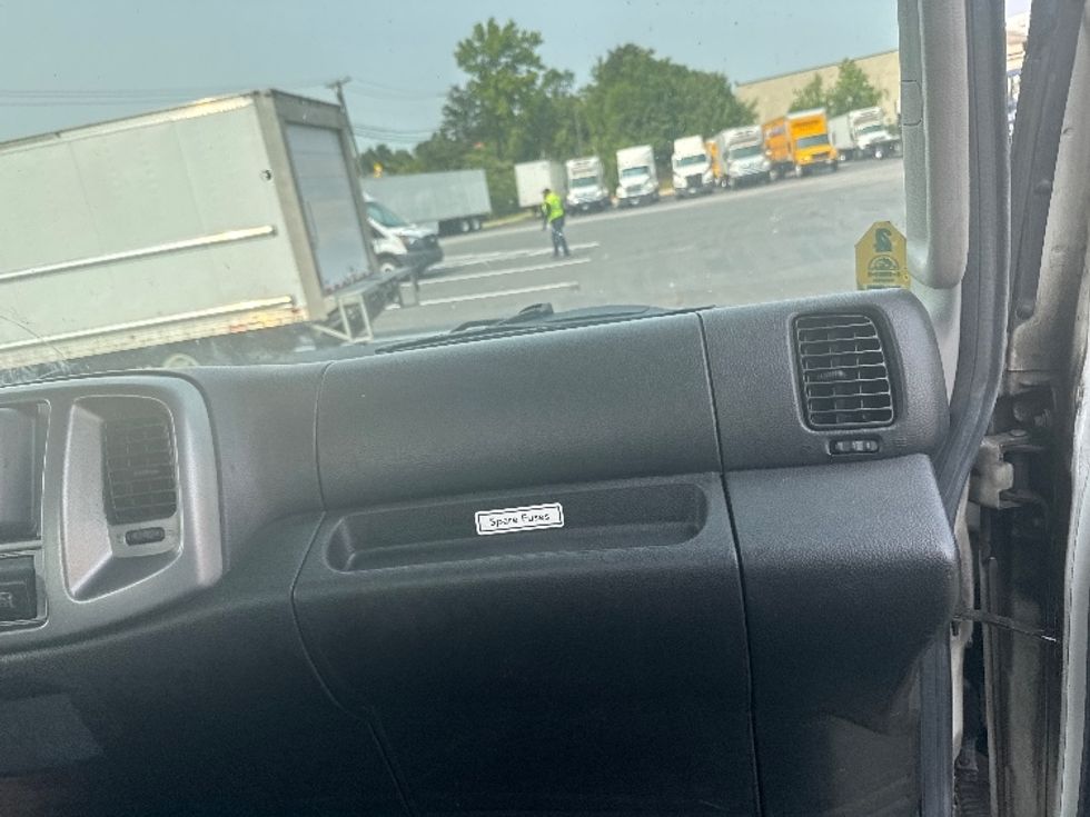 Flatbed Truck-Light and Medium Duty Trucks-Hino-2019-268-Jessup-MD-200,351\n\t\tmiles-$ 35,500 - Image 17