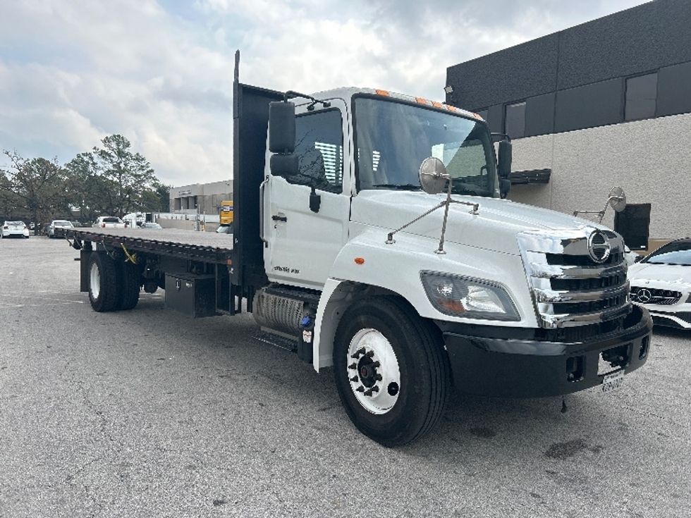 Flatbed Truck-Light and Medium Duty Trucks-Hino-2019-268-Katy-TX-178,040\n\t\tmiles-$ 44,500 - Image 1