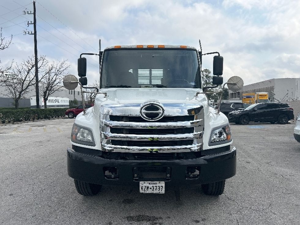 Flatbed Truck-Light and Medium Duty Trucks-Hino-2019-268-Katy-TX-178,040\n\t\tmiles-$ 44,500 - Image 2