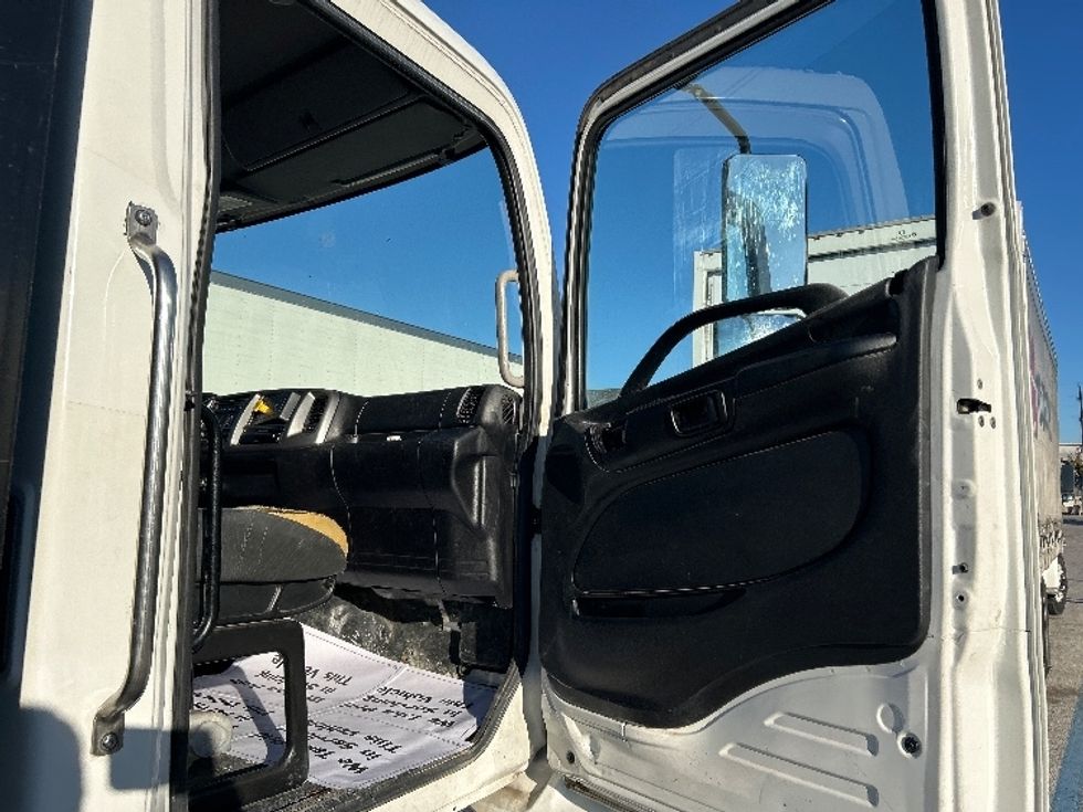 Flatbed Truck-Light and Medium Duty Trucks-Hino-2019-268-Katy-TX-192,267\n\t\tmiles-$ 43,750 - Image 15