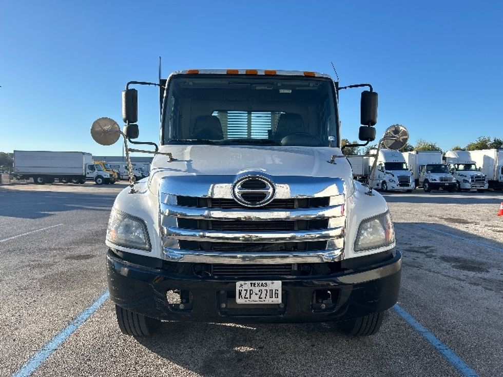 Flatbed Truck-Light and Medium Duty Trucks-Hino-2019-268-Katy-TX-192,267\n\t\tmiles-$ 43,750 - Image 2