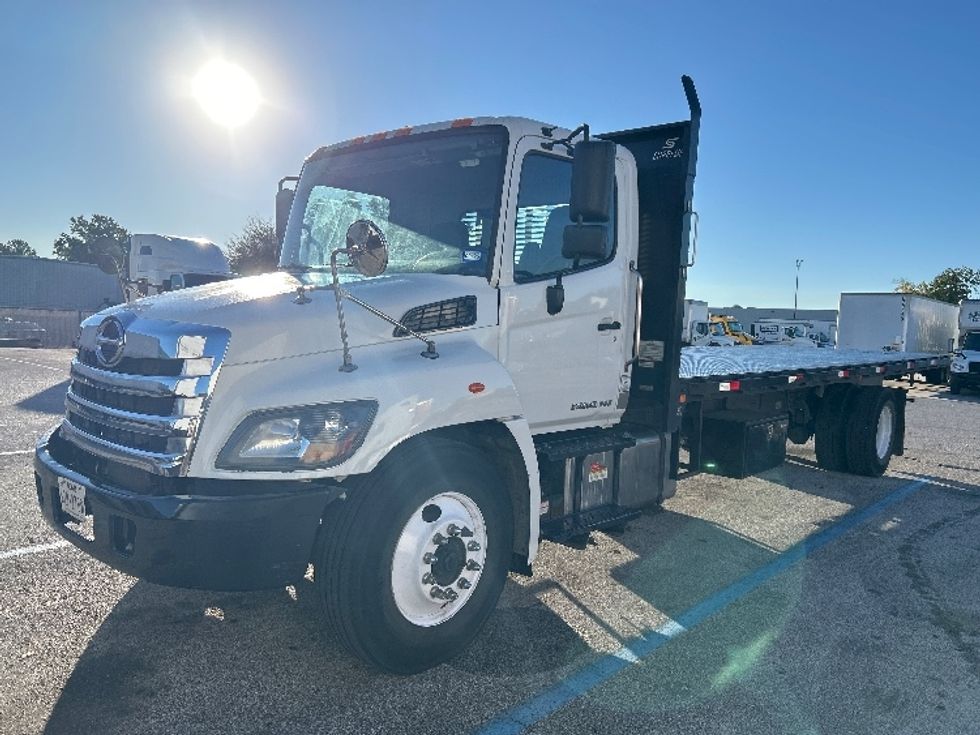 Flatbed Truck-Light and Medium Duty Trucks-Hino-2019-268-Katy-TX-192,267\n\t\tmiles-$ 43,750 - Image 3