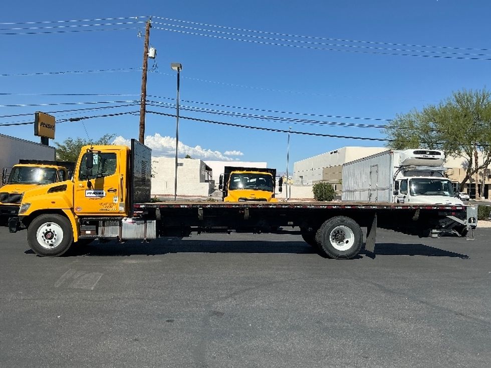 Flatbed Truck-Light and Medium Duty Trucks-Hino-2019-268-Las Vegas-NV-53,982\n\t\tmiles-$ 59,250 - Image 4