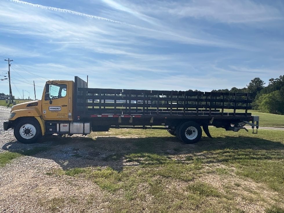 Flatbed Truck-Light and Medium Duty Trucks-Hino-2019-268-Loxley-AL-129,778\n\t\tmiles-$ 53,750 - Image 4