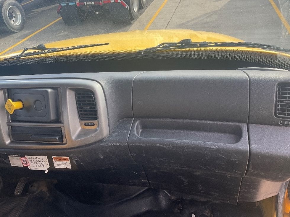 Flatbed Truck-Light and Medium Duty Trucks-Hino-2019-268-Nashville-TN-196,064\n\t\tmiles-$ 52,750 - Image 19