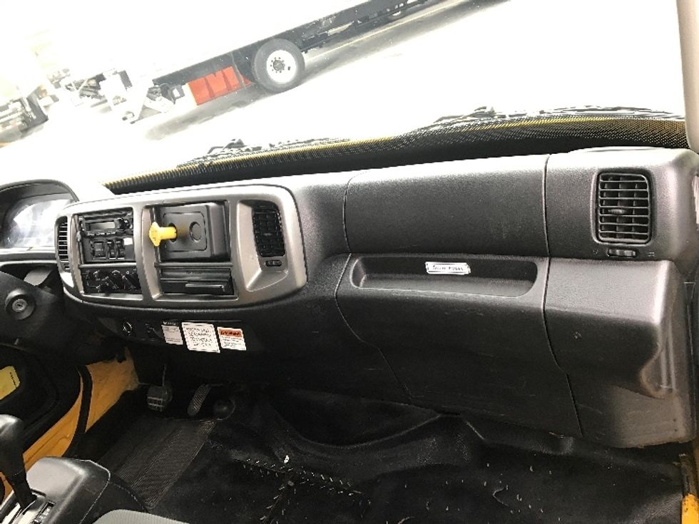 Flatbed Truck-Light and Medium Duty Trucks-Hino-2019-268-Norcross-GA-204,569\n\t\tmiles-$ 55,250 - Image 19