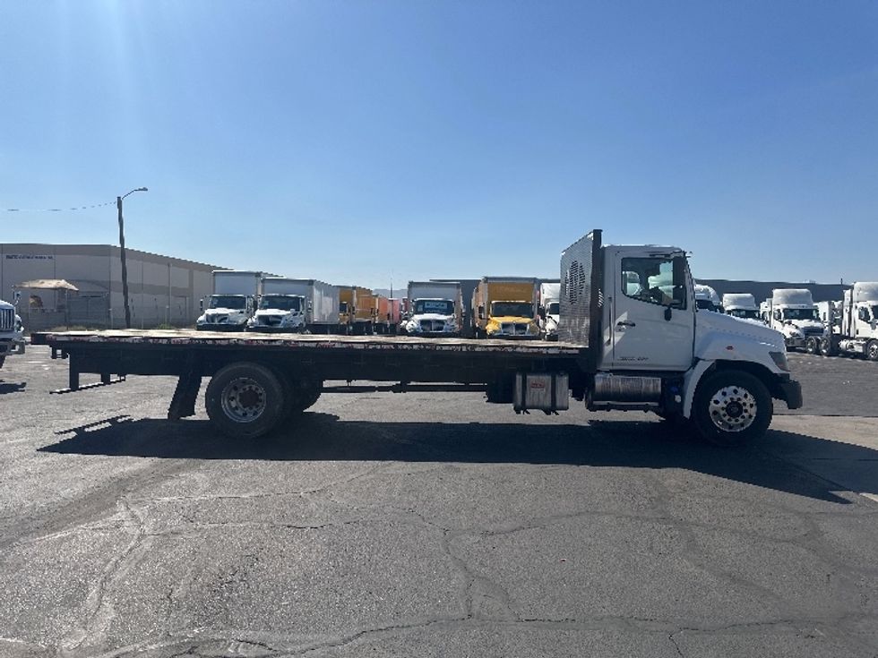 Flatbed Truck-Light and Medium Duty Trucks-Hino-2019-268-Phoenix-AZ-175,774\n\t\tmiles-$ 44,500 - Image 13