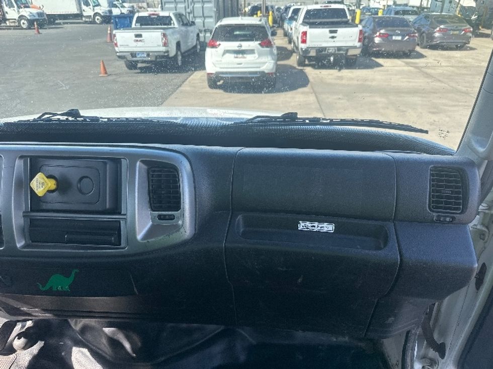 Flatbed Truck-Light and Medium Duty Trucks-Hino-2019-268-Phoenix-AZ-175,774\n\t\tmiles-$ 44,500 - Image 18