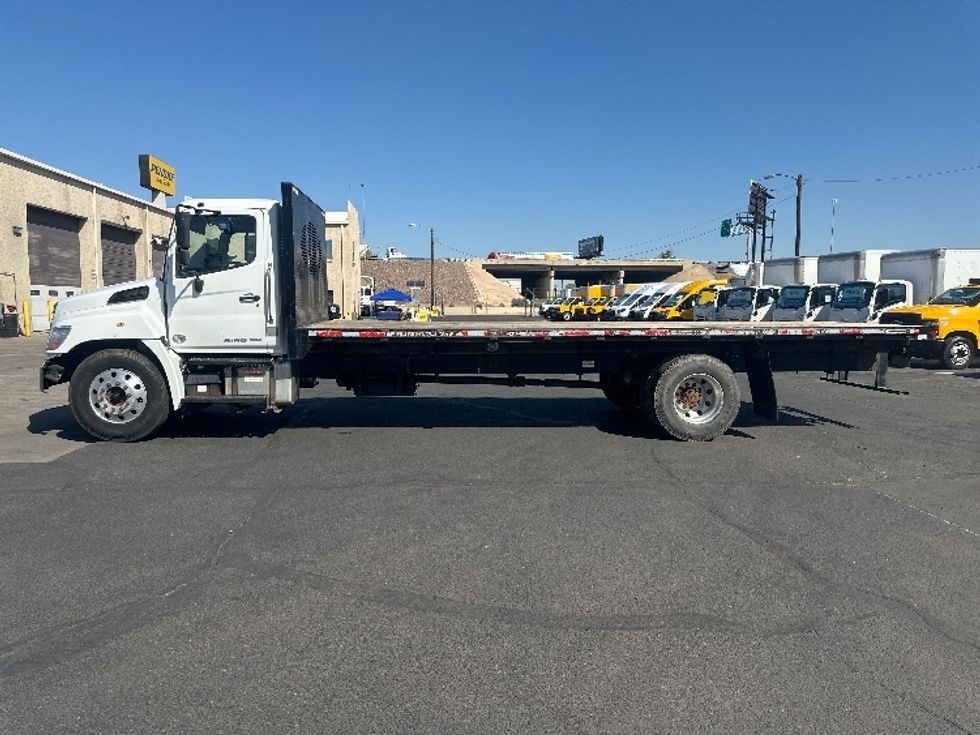 Flatbed Truck-Light and Medium Duty Trucks-Hino-2019-268-Phoenix-AZ-175,774\n\t\tmiles-$ 44,500 - Image 4