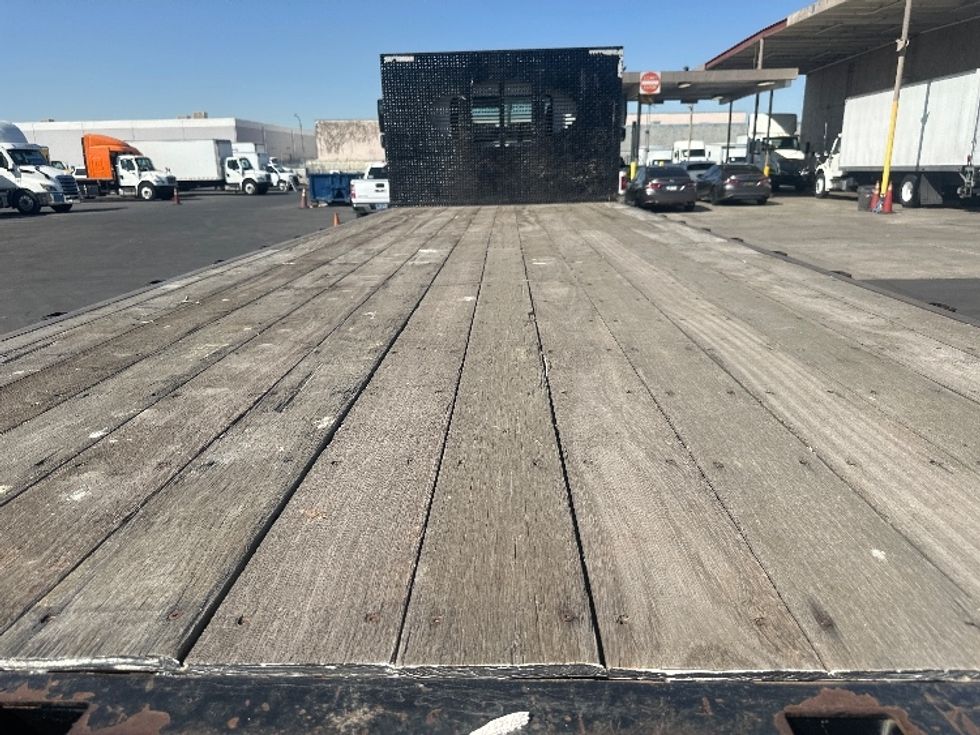 Flatbed Truck-Light and Medium Duty Trucks-Hino-2019-268-Phoenix-AZ-175,774\n\t\tmiles-$ 44,500 - Image 8