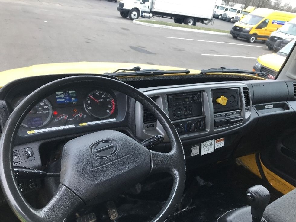 Flatbed Truck-Light and Medium Duty Trucks-Hino-2019-268-Piqua-OH-115,984\n\t\tmiles-$ 57,750 - Image 15