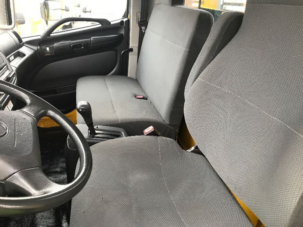 Flatbed Truck-Light and Medium Duty Trucks-Hino-2019-268-Piqua-OH-115,984\n\t\tmiles-$ 57,750 - Image 16