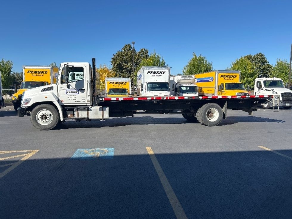 Flatbed Truck-Light and Medium Duty Trucks-Hino-2019-268-Portland-OR-113,020\n\t\tmiles-$ 56,000 - Image 4