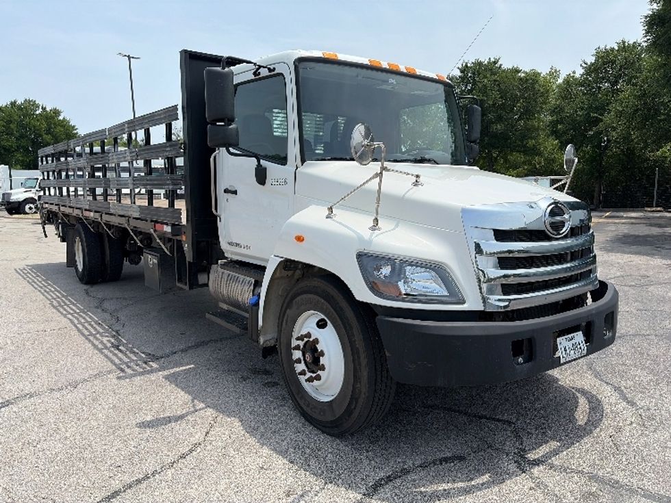 Flatbed Truck-Light and Medium Duty Trucks-Hino-2019-268-San Antonio-TX-102,974\n\t\tmiles-$ 53,750 - Image 1