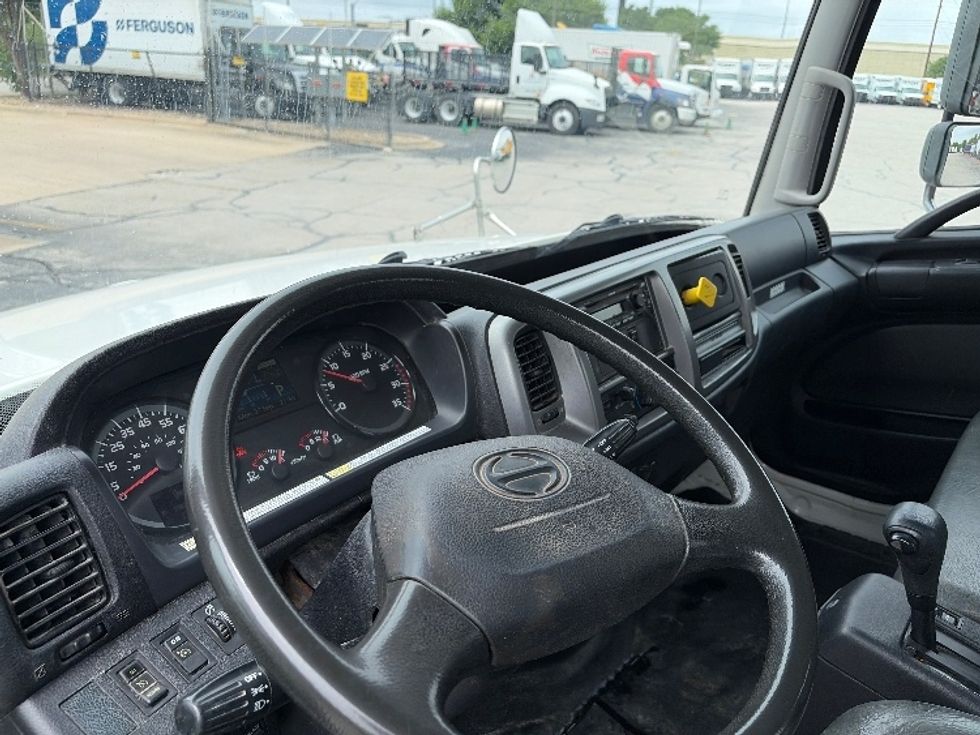 Flatbed Truck-Light and Medium Duty Trucks-Hino-2019-268-San Antonio-TX-102,974\n\t\tmiles-$ 53,750 - Image 14