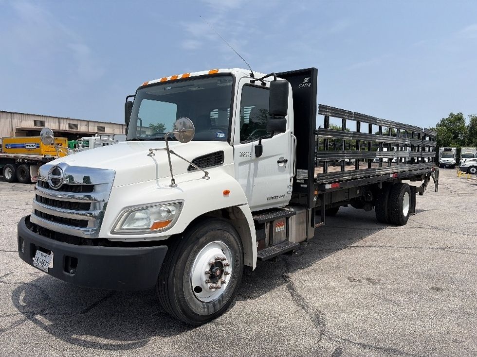 Flatbed Truck-Light and Medium Duty Trucks-Hino-2019-268-San Antonio-TX-102,974\n\t\tmiles-$ 53,750 - Image 3