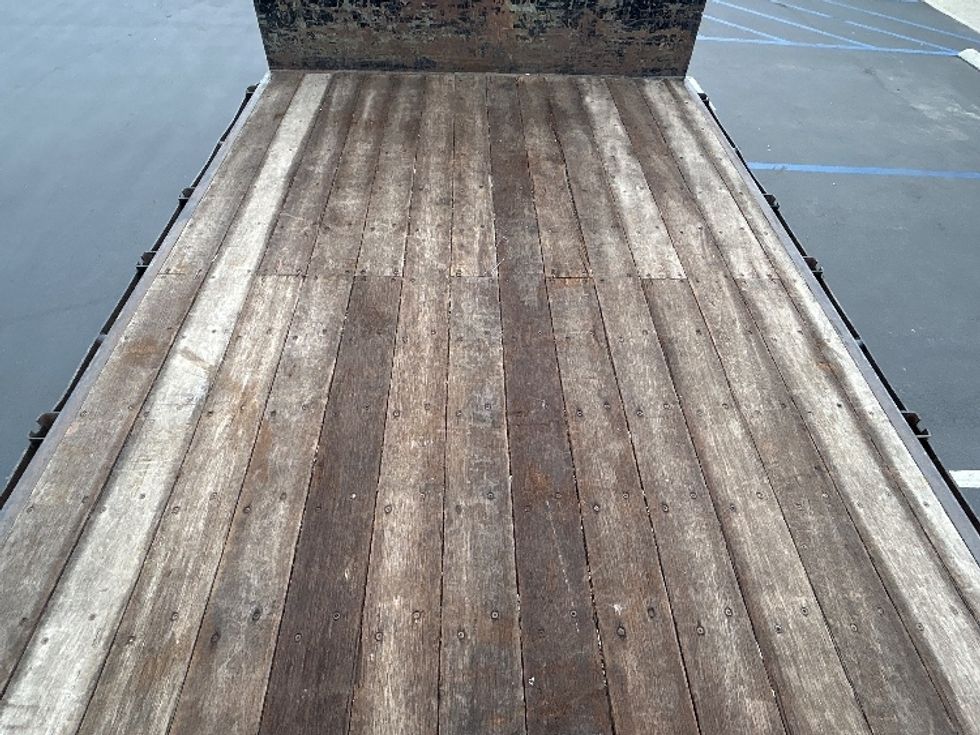 Flatbed Truck-Light and Medium Duty Trucks-Hino-2019-268-Sun Valley-CA-135,588\n\t\tmiles-$ 56,000 - Image 11