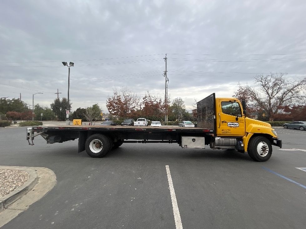 Flatbed Truck-Light and Medium Duty Trucks-Hino-2019-268-Sun Valley-CA-135,588\n\t\tmiles-$ 56,000 - Image 15