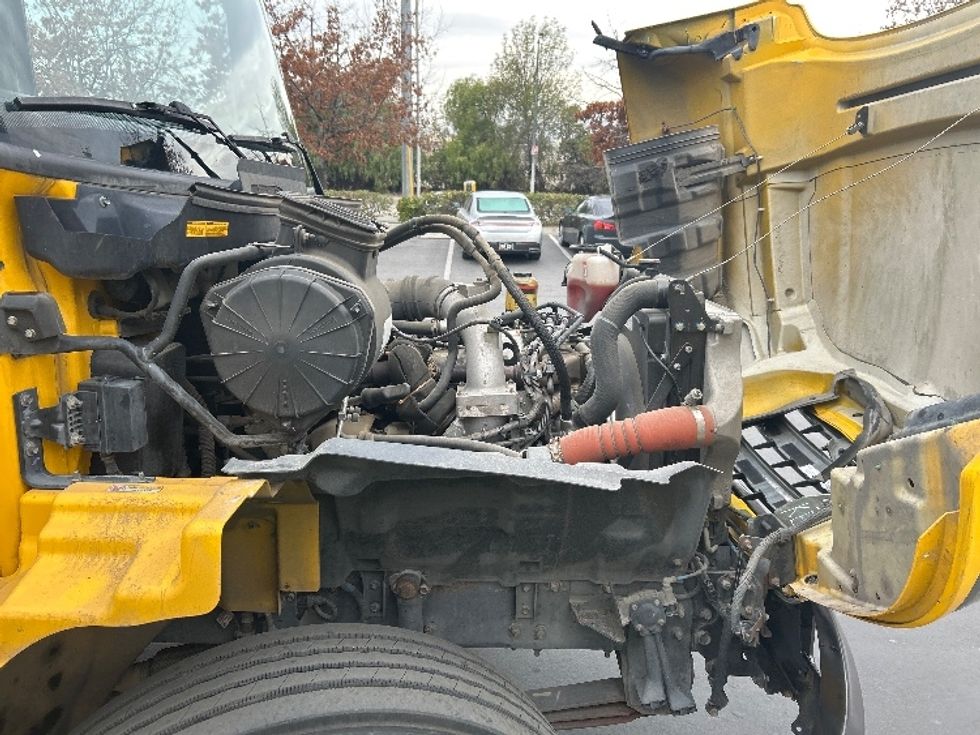 Flatbed Truck-Light and Medium Duty Trucks-Hino-2019-268-Sun Valley-CA-135,588\n\t\tmiles-$ 56,000 - Image 23