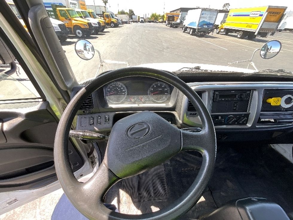 Flatbed Truck-Light and Medium Duty Trucks-Hino-2019-268-Torrance-CA-142,752\n\t\tmiles-$ 51,000 - Image 13