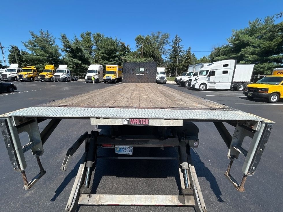 Flatbed Truck-Light and Medium Duty Trucks-Hino-2019-338-Burlington-NJ-141,057\n\t\tmiles-$ 45,750 - Image 10