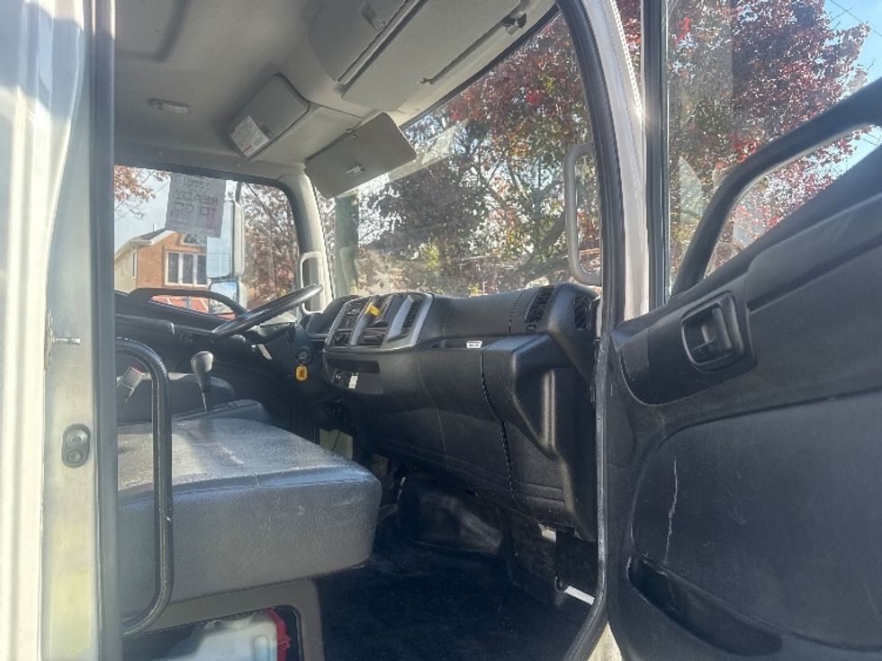 Flatbed Truck-Light and Medium Duty Trucks-Hino-2019-338-Burlington-NJ-170,095\n\t\tmiles-$ 48,000 - Image 20
