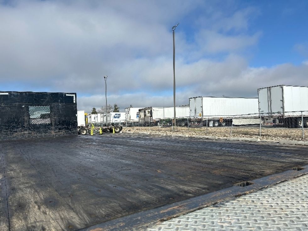 Flatbed Truck-Light and Medium Duty Trucks-Hino-2019-338-Columbus-OH-99,834\n\t\tmiles-$ 57,250 - Image 12