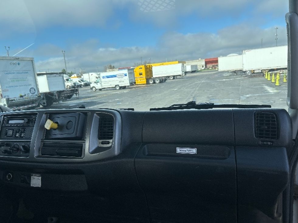 Flatbed Truck-Light and Medium Duty Trucks-Hino-2019-338-Columbus-OH-99,834\n\t\tmiles-$ 57,250 - Image 21