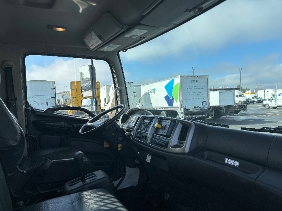 Flatbed Truck-Light and Medium Duty Trucks-Hino-2019-338-Columbus-OH-99,834\n\t\tmiles-$ 57,250 - Image 22