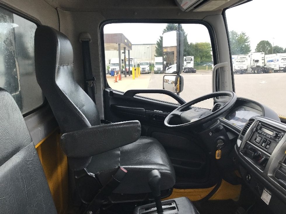Flatbed Truck-Light and Medium Duty Trucks-Hino-2019-338-Kalamazoo-MI-155,497\n\t\tmiles-$ 46,250 - Image 22