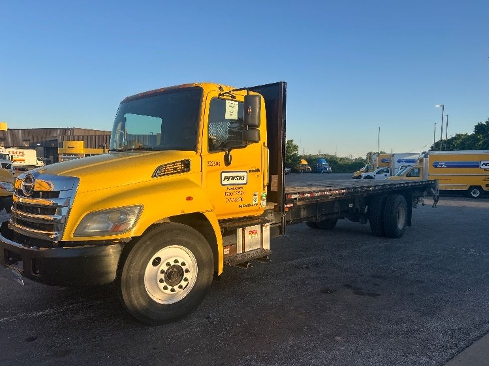 Flatbed Truck-Light and Medium Duty Trucks-Hino-2019-338-Kansas City-MO-193,133\n\t\tmiles-$ 32,000 - Image 3