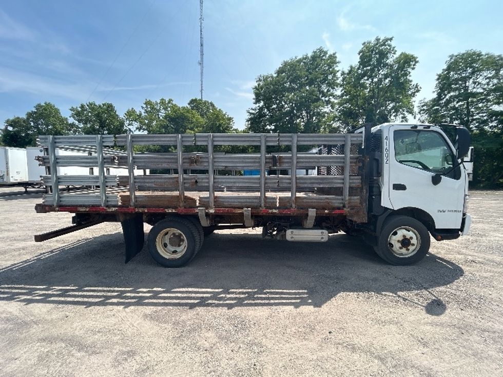 Flatbed Truck-Light and Medium Duty Trucks-Hino-2020-195-Rochester-NY-159,632\n\t\tmiles-$ 31,500 - Image 15