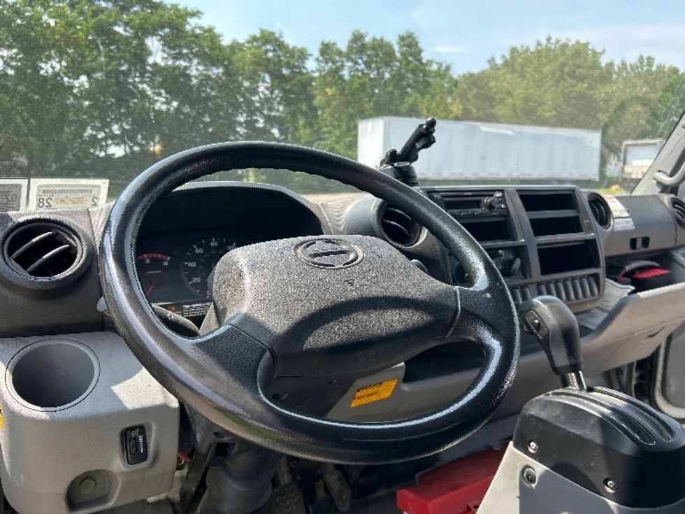 Flatbed Truck-Light and Medium Duty Trucks-Hino-2020-195-Rochester-NY-159,632\n\t\tmiles-$ 31,500 - Image 17