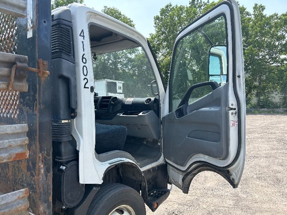 Flatbed Truck-Light and Medium Duty Trucks-Hino-2020-195-Rochester-NY-159,632\n\t\tmiles-$ 31,500 - Image 20