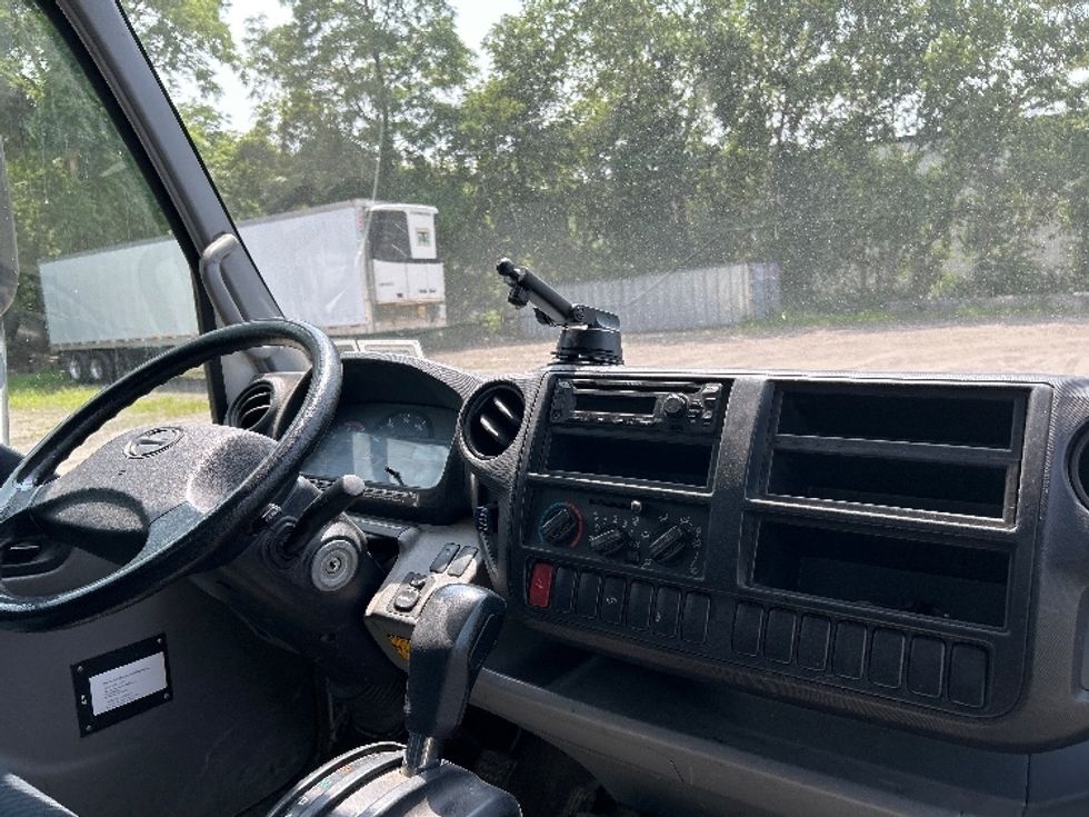 Flatbed Truck-Light and Medium Duty Trucks-Hino-2020-195-Rochester-NY-159,632\n\t\tmiles-$ 31,500 - Image 22