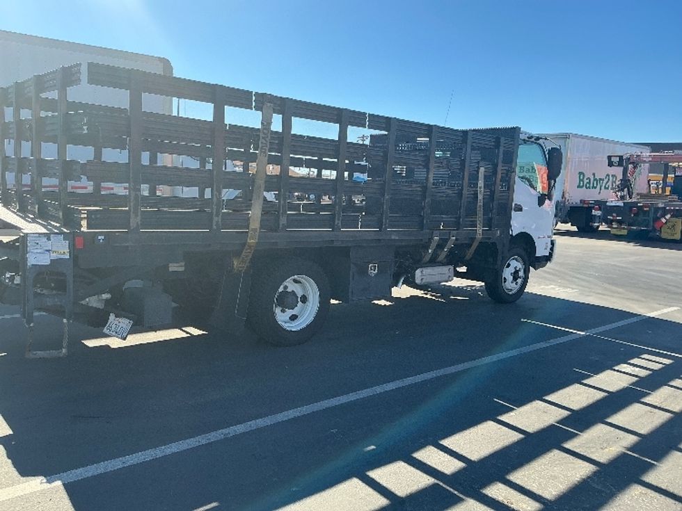 Flatbed Truck-Light and Medium Duty Trucks-Hino-2020-195-Torrance-CA-105,407\n\t\tmiles-$ 40,500 - Image 22