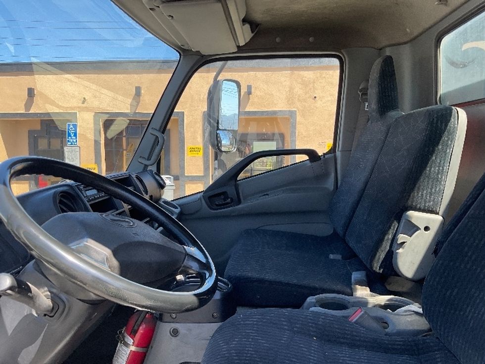 Flatbed Truck-Light and Medium Duty Trucks-Hino-2020-195-Torrance-CA-308,693\n\t\tmiles-$ 18,000 - Image 16