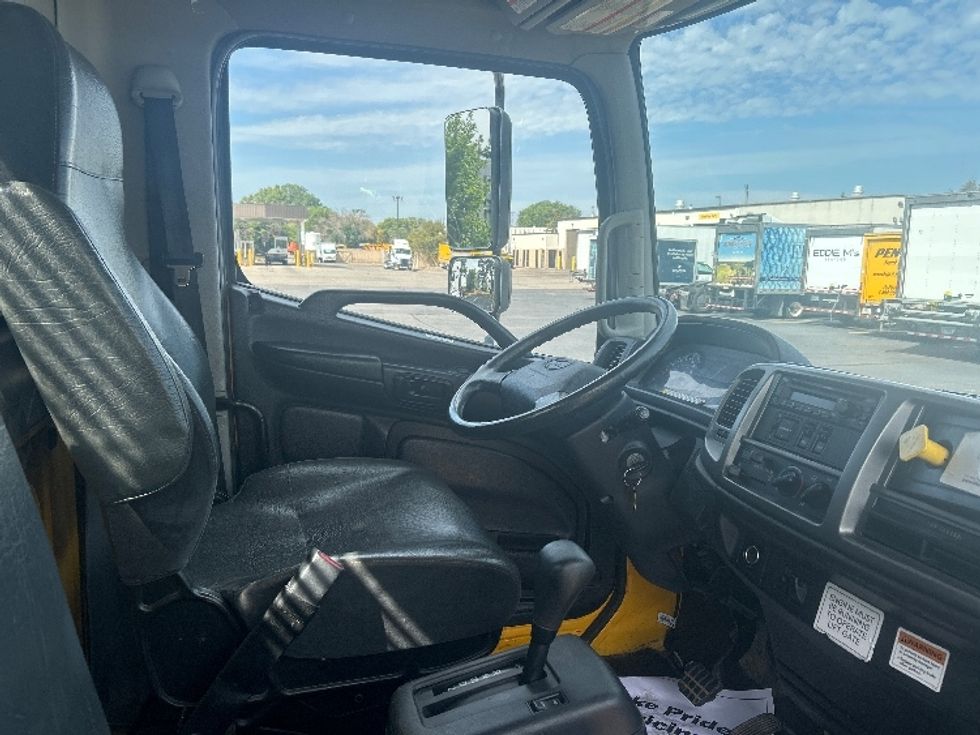 Flatbed Truck-Light and Medium Duty Trucks-Hino-2020-268-Brooklyn Park-MN-118,557\n\t\tmiles-$ 54,250 - Image 22