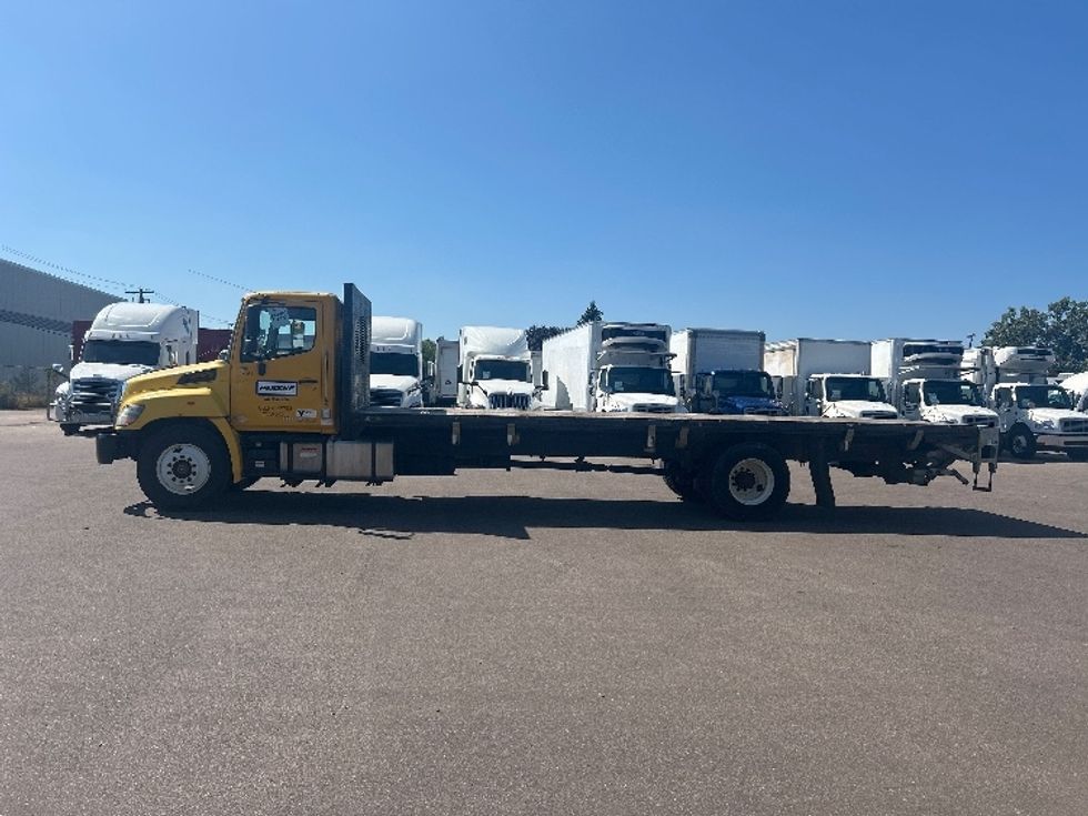 Flatbed Truck-Light and Medium Duty Trucks-Hino-2020-268-Brooklyn Park-MN-118,557\n\t\tmiles-$ 54,250 - Image 4
