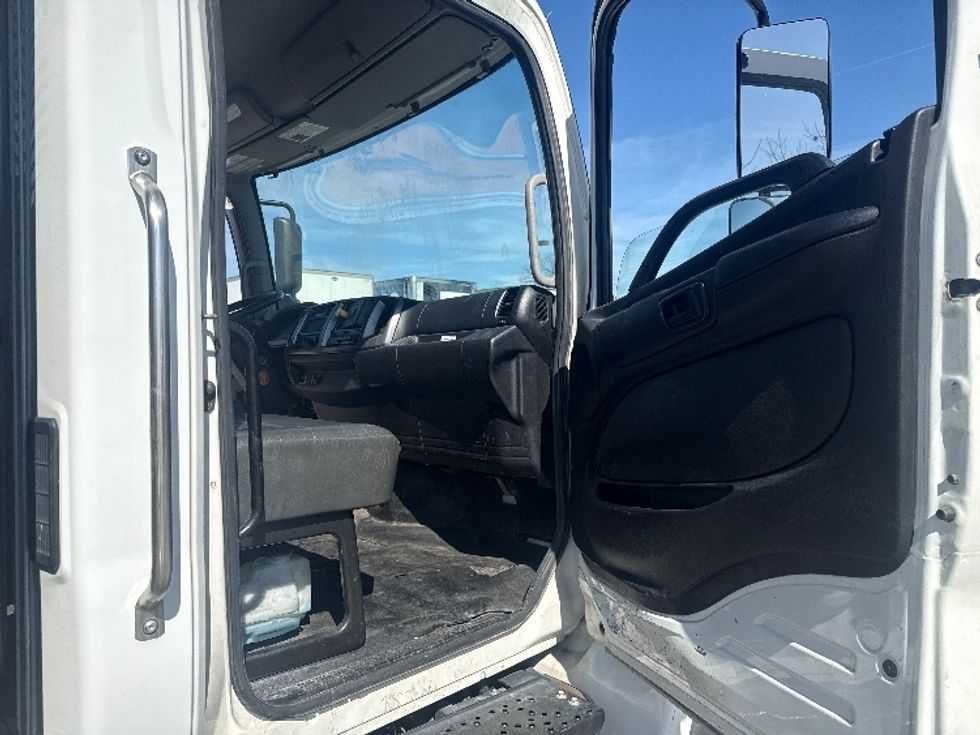 Flatbed Truck-Light and Medium Duty Trucks-Hino-2020-268-Dallas-TX-223,319\n\t\tmiles-$ 37,500 - Image 20